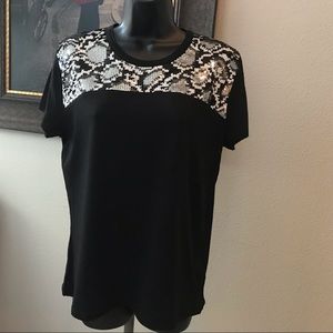 MICHAEL KORS BLK/SILVER SNAKE PRINT  SEQUIN TOP SIZE - L